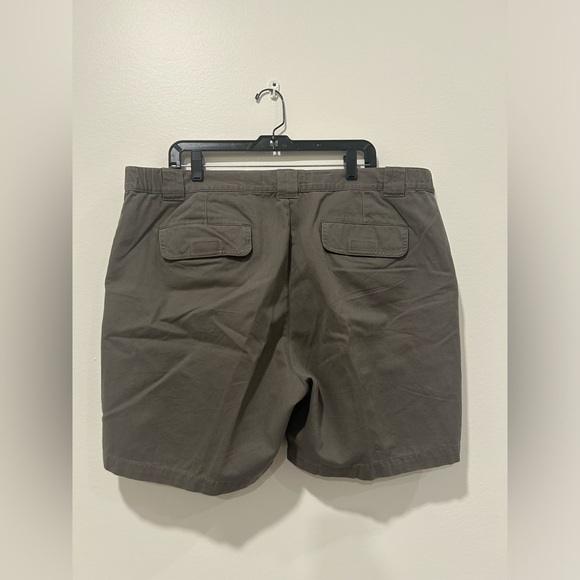 Size 42 Men’s Cargo shorts - Picture 2 of 4